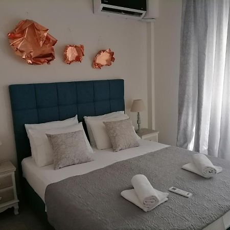 Petrani Suite 1 Néa Péramos Exterior foto