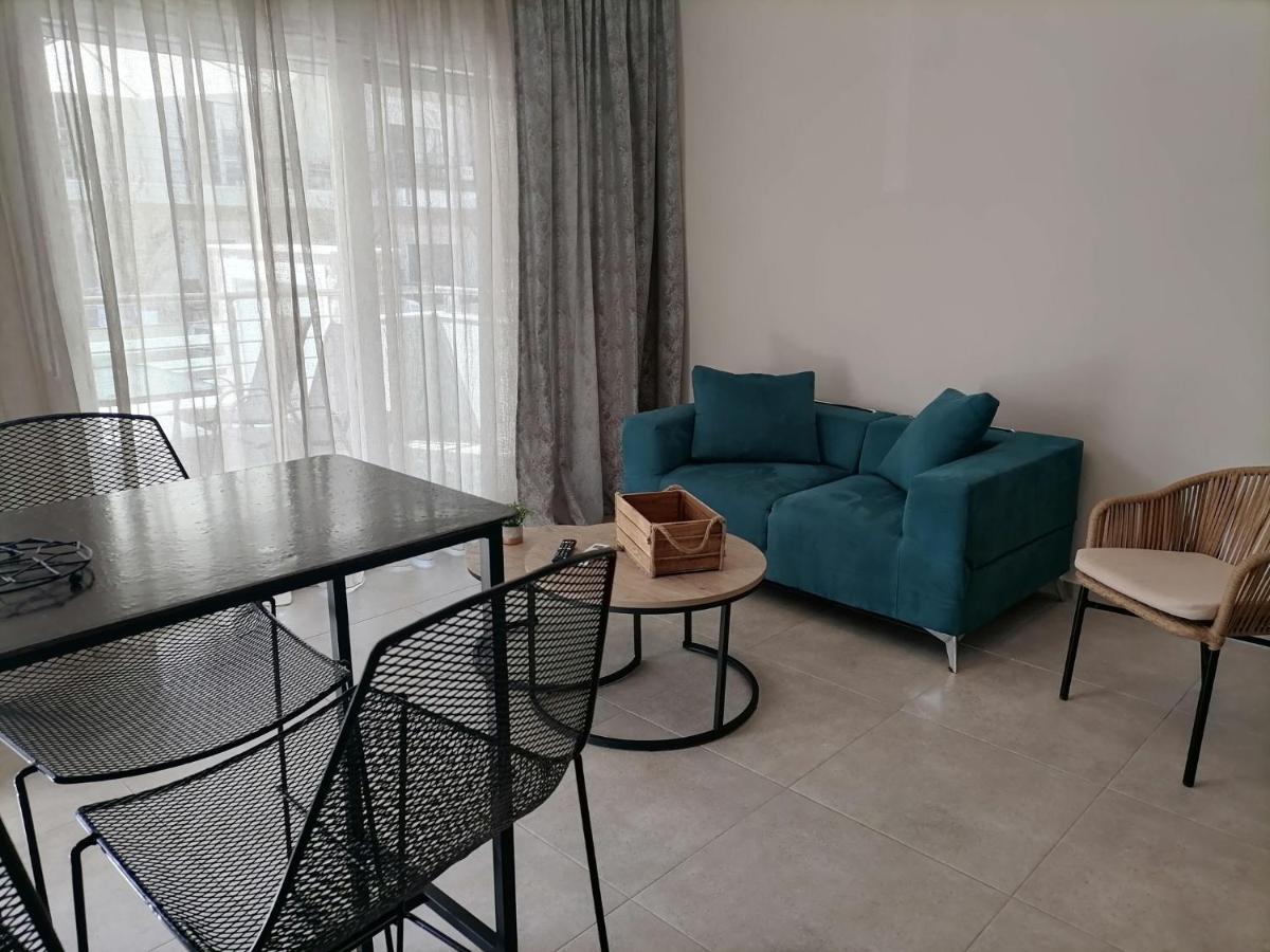 Petrani Suite 1 Néa Péramos Exterior foto
