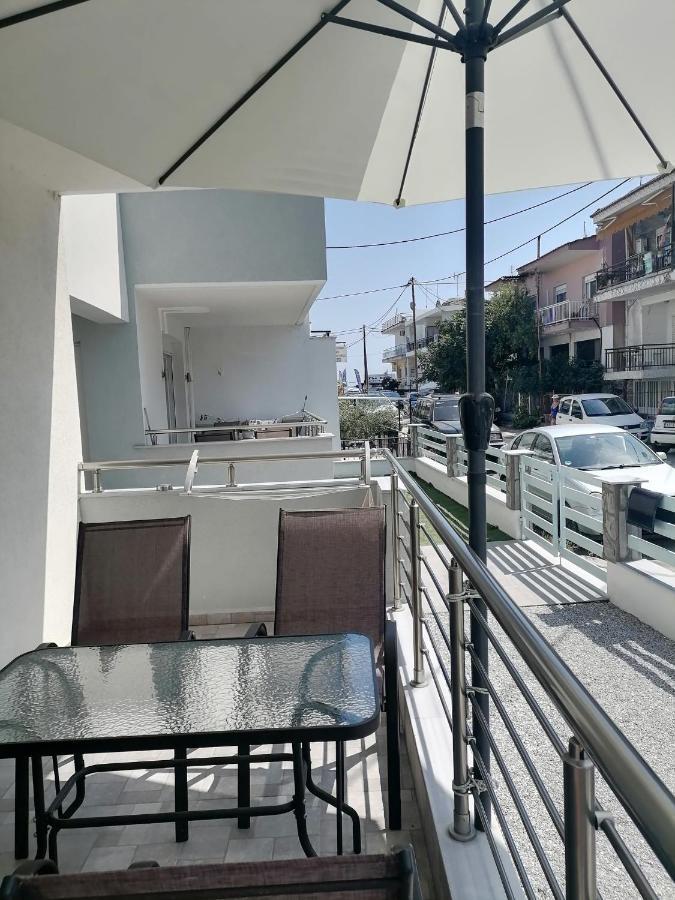 Petrani Suite 1 Néa Péramos Exterior foto