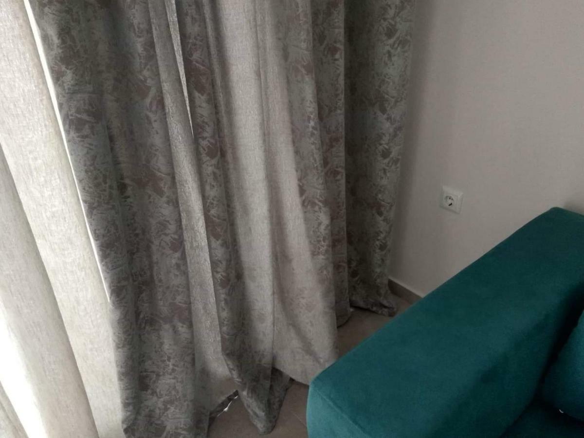 Petrani Suite 1 Néa Péramos Exterior foto
